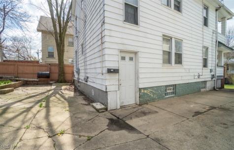 817 Alhambra Road Cleveland OH 44110