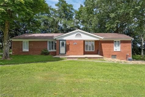 957 Curtwood Drive Wooster OH 44691