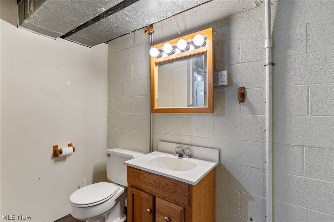 957 Curtwood Drive Wooster OH 44691
