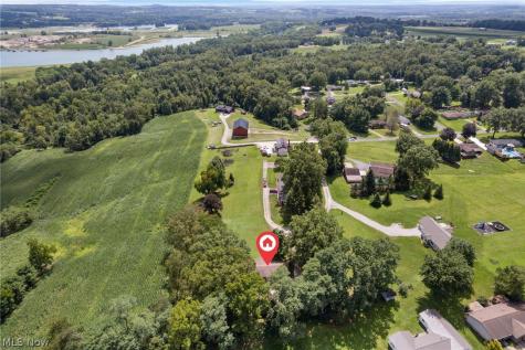 957 Curtwood Drive Wooster OH 44691