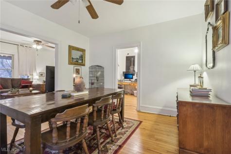 10331 Linnet Avenue Cleveland OH 44111