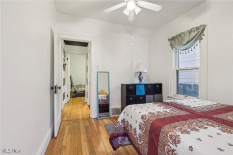 10331 Linnet Avenue Cleveland OH 44111