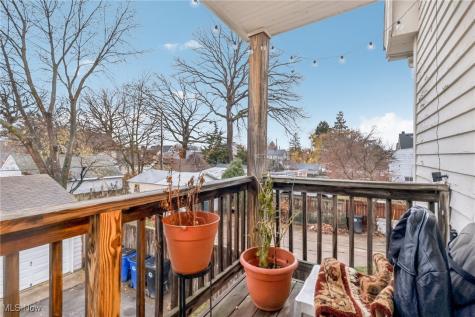 10331 Linnet Avenue Cleveland OH 44111