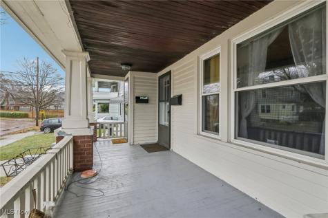 10331 Linnet Avenue Cleveland OH 44111