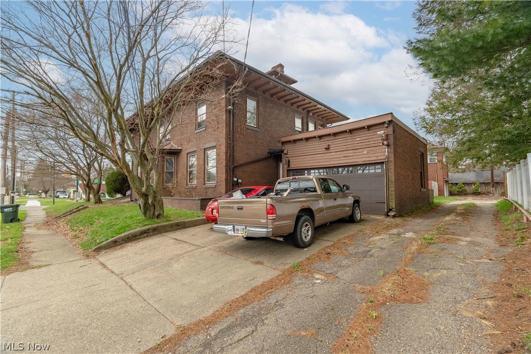 528 Lincoln Way E Massillon OH 44646