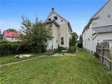 3717 Woodbridge Avenue Cleveland OH 44109