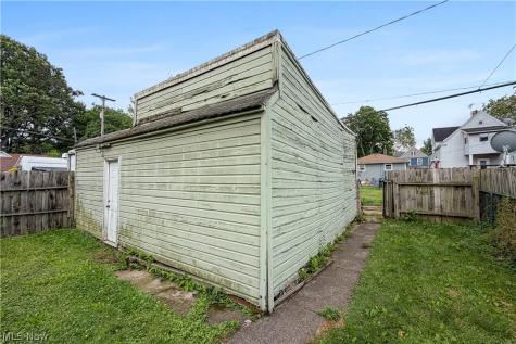 3717 Woodbridge Avenue Cleveland OH 44109