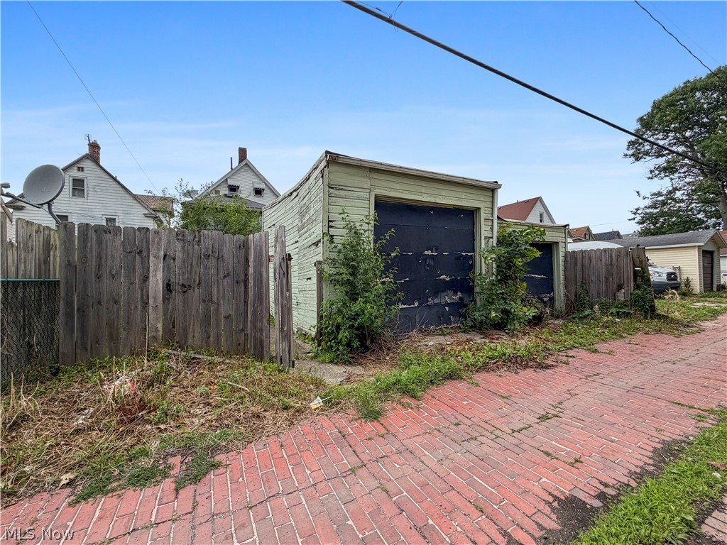 3717 Woodbridge Avenue Cleveland OH 44109