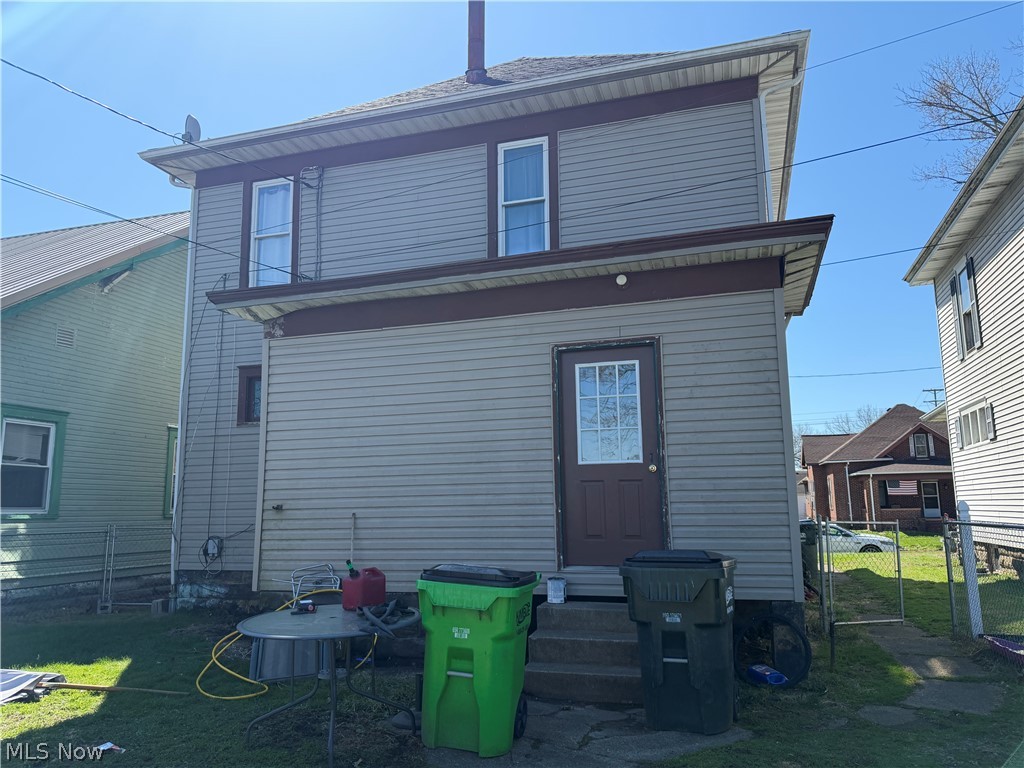 436 Locust Street Coshocton OH 43812