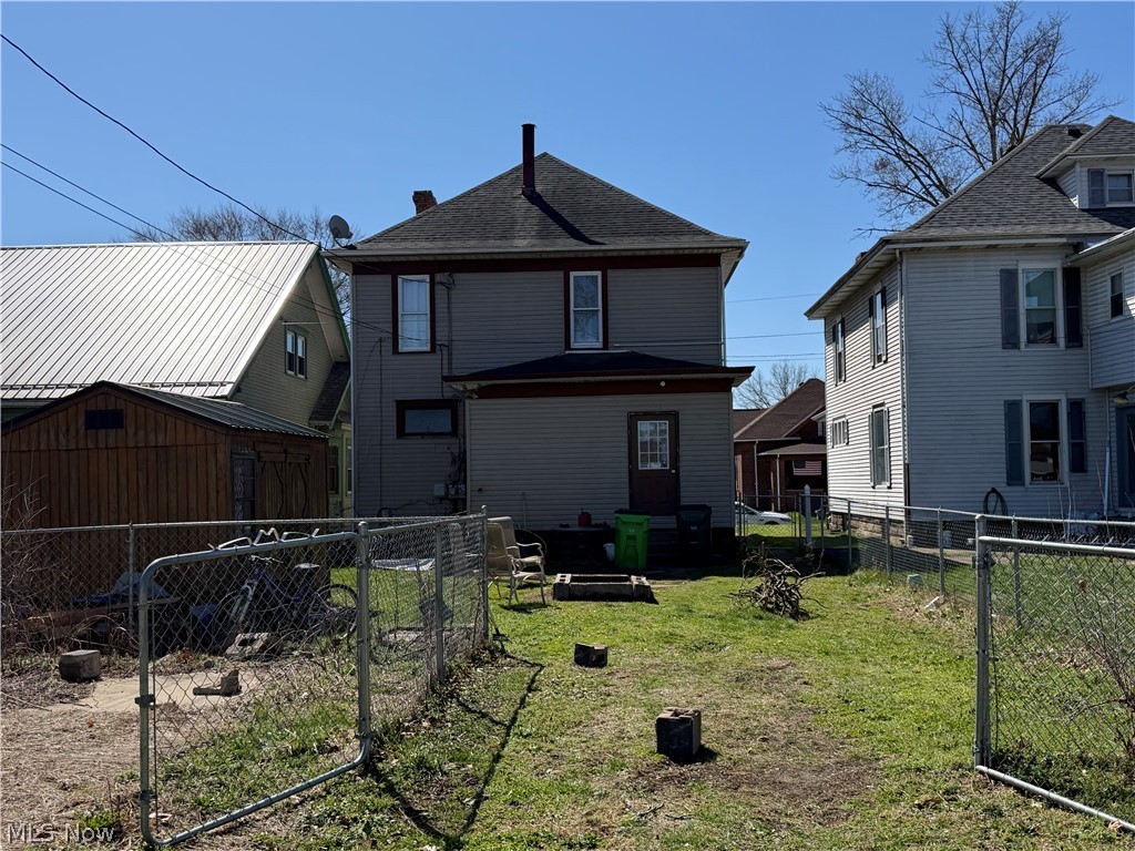 436 Locust Street Coshocton OH 43812