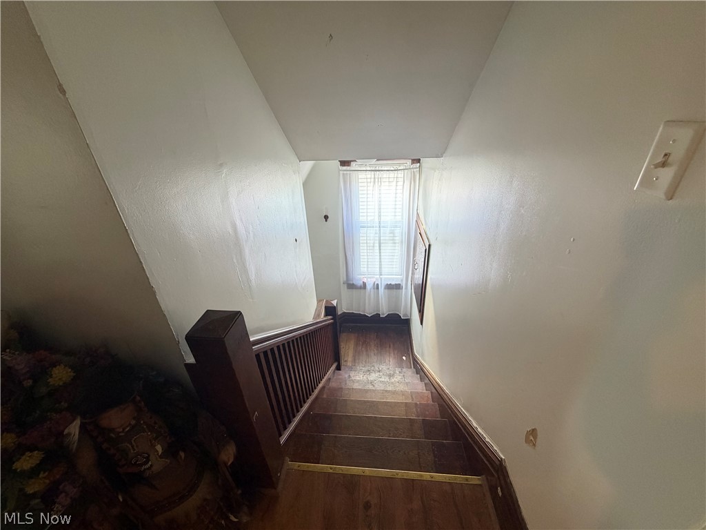 436 Locust Street Coshocton OH 43812