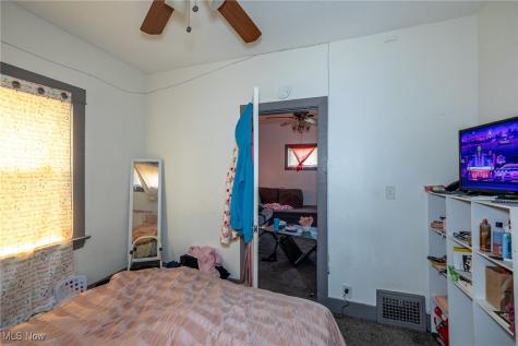 13509 Svec Avenue Cleveland OH 44120