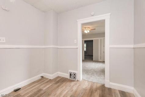 10803 Navarre Court Cleveland OH 44108
