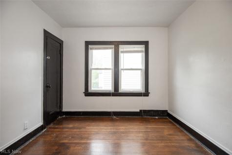 3867 E 147th Street Cleveland OH 44128