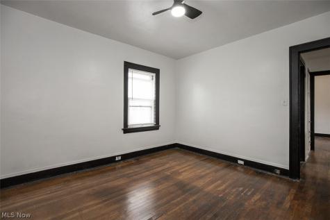 3867 E 147th Street Cleveland OH 44128