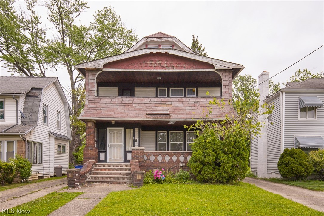 3867 E 147th Street Cleveland OH 44128