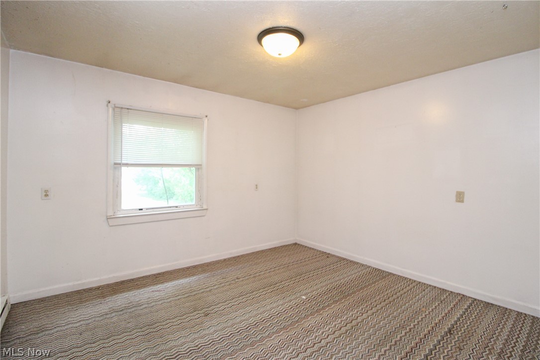 5173 Palmyra Road SW Warren OH 44481