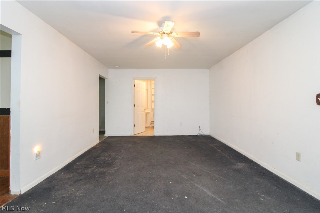 5173 Palmyra Road SW Warren OH 44481