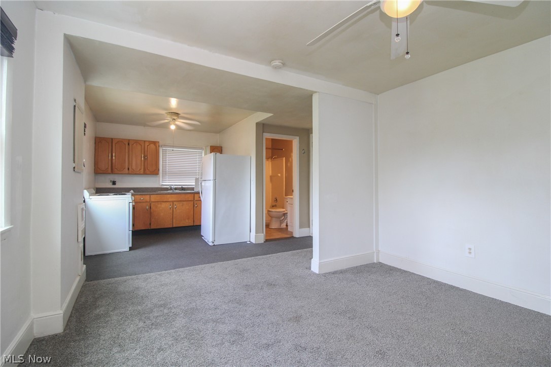 5173 Palmyra Road SW Warren OH 44481