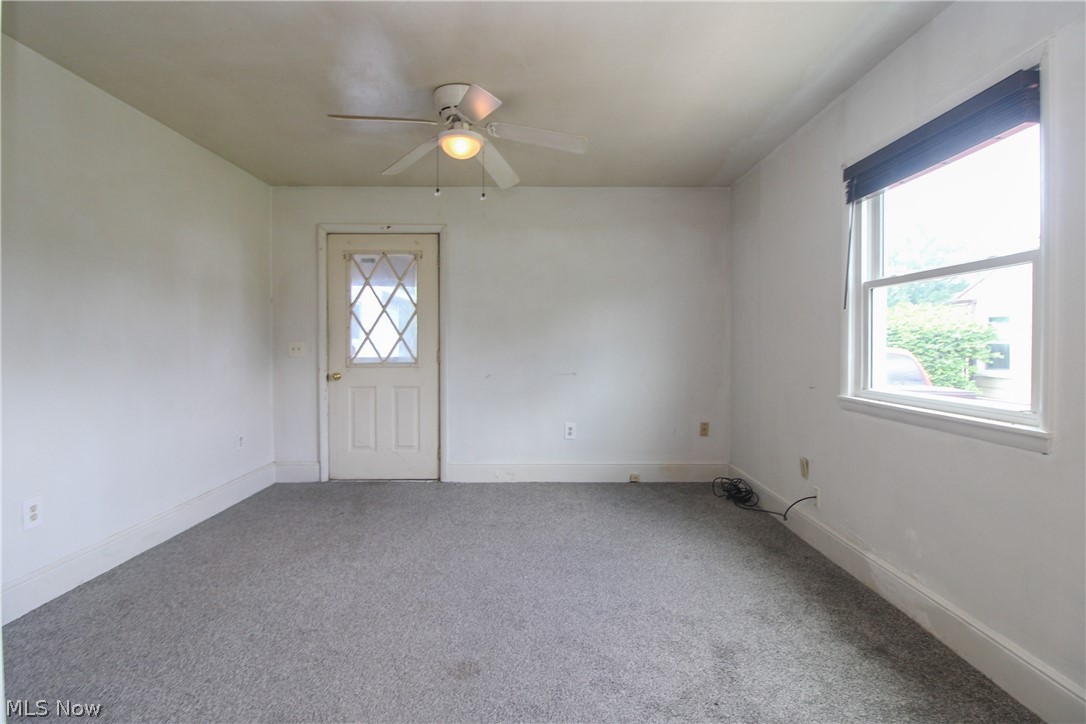 5173 Palmyra Road SW Warren OH 44481