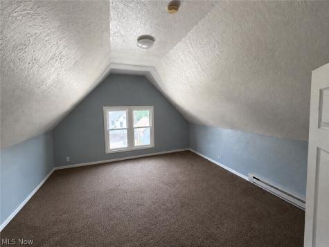 2092 W 95th Street Cleveland OH 44102