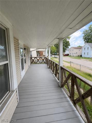 2092 W 95th Street Cleveland OH 44102