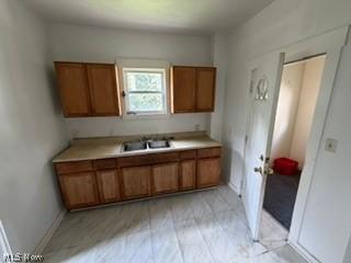 2092 W 95th Street Cleveland OH 44102