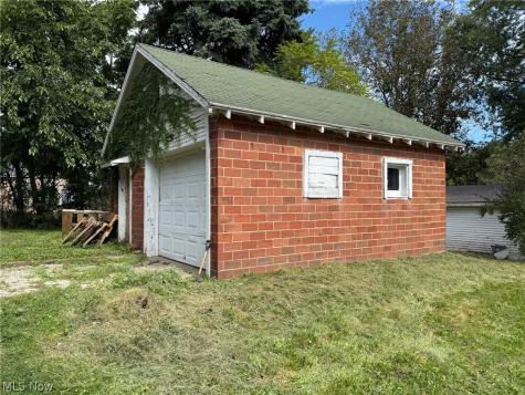 320 W Market Street Alliance OH 44601