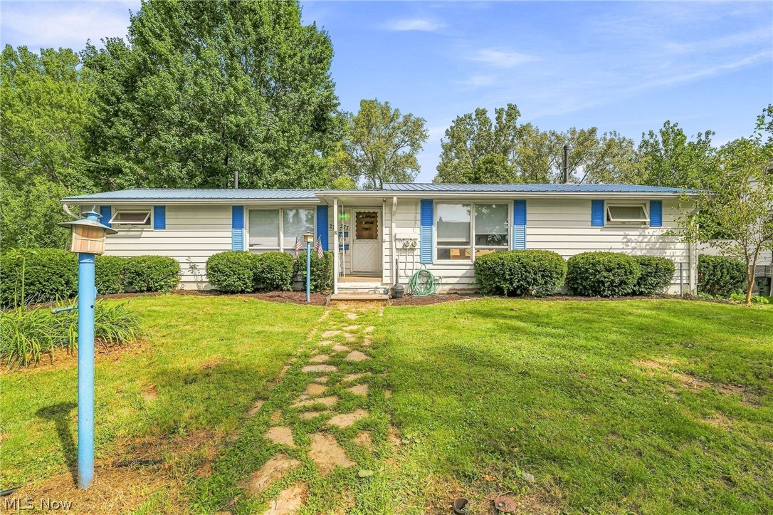 277 Devinney Avenue Louisville OH 44641