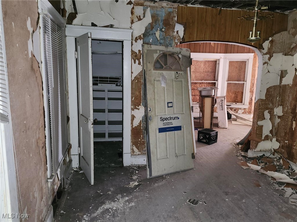 12501 Locke Avenue Cleveland OH 44108