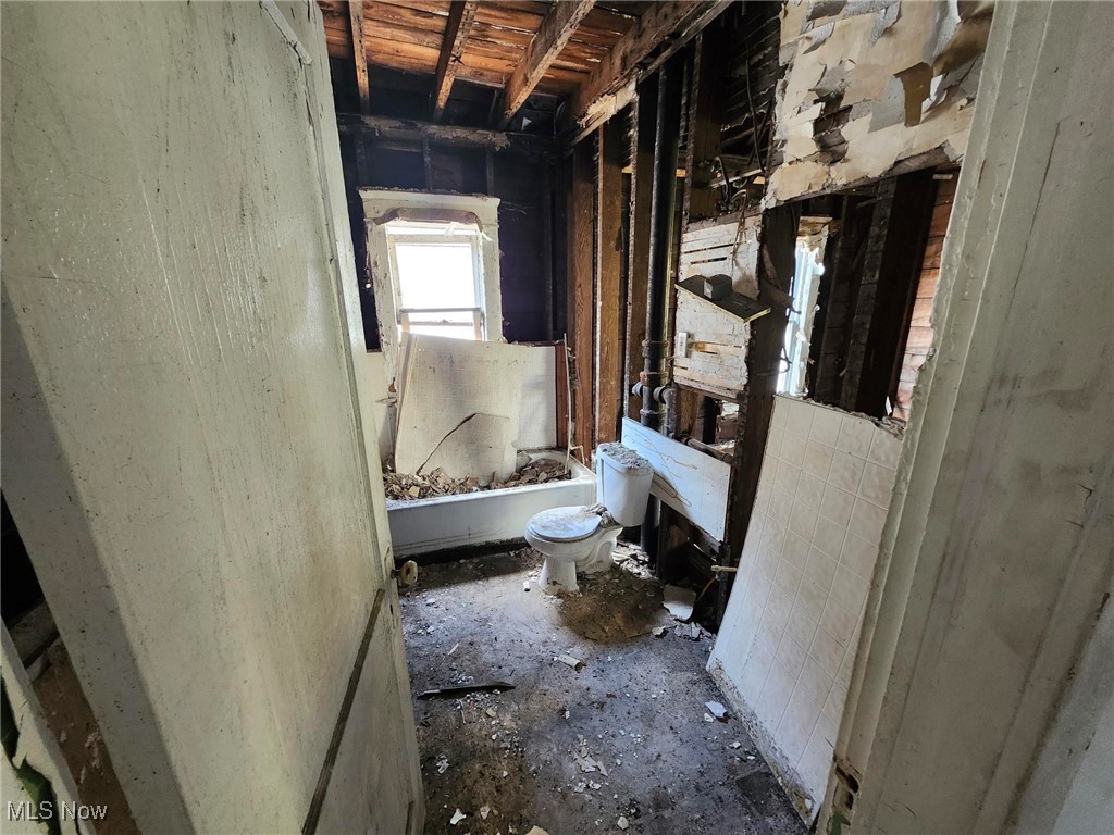 12501 Locke Avenue Cleveland OH 44108