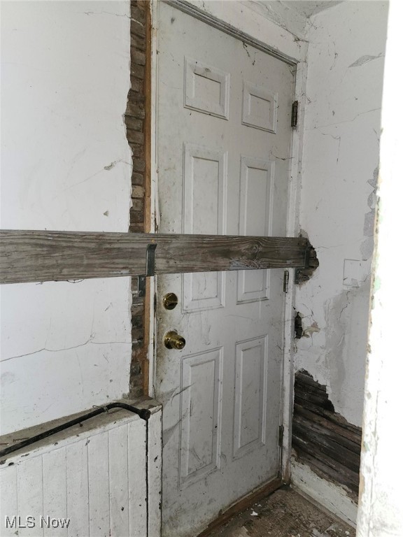 12501 Locke Avenue Cleveland OH 44108