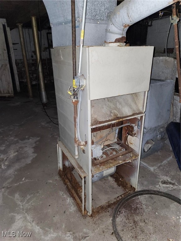 12501 Locke Avenue Cleveland OH 44108