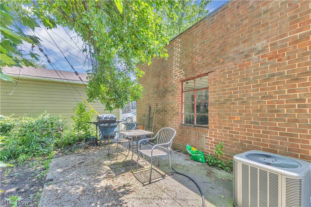 14326 Lakewood Heights Boulevard Lakewood OH 44107