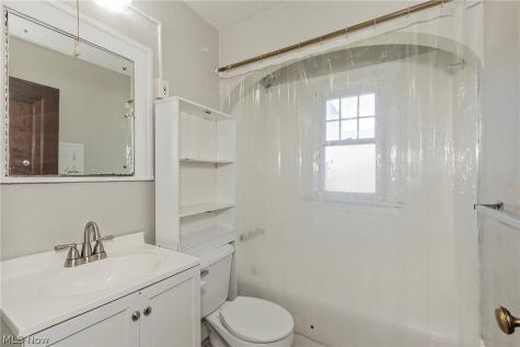 3571 Strathavon Road Shaker Heights OH 44120