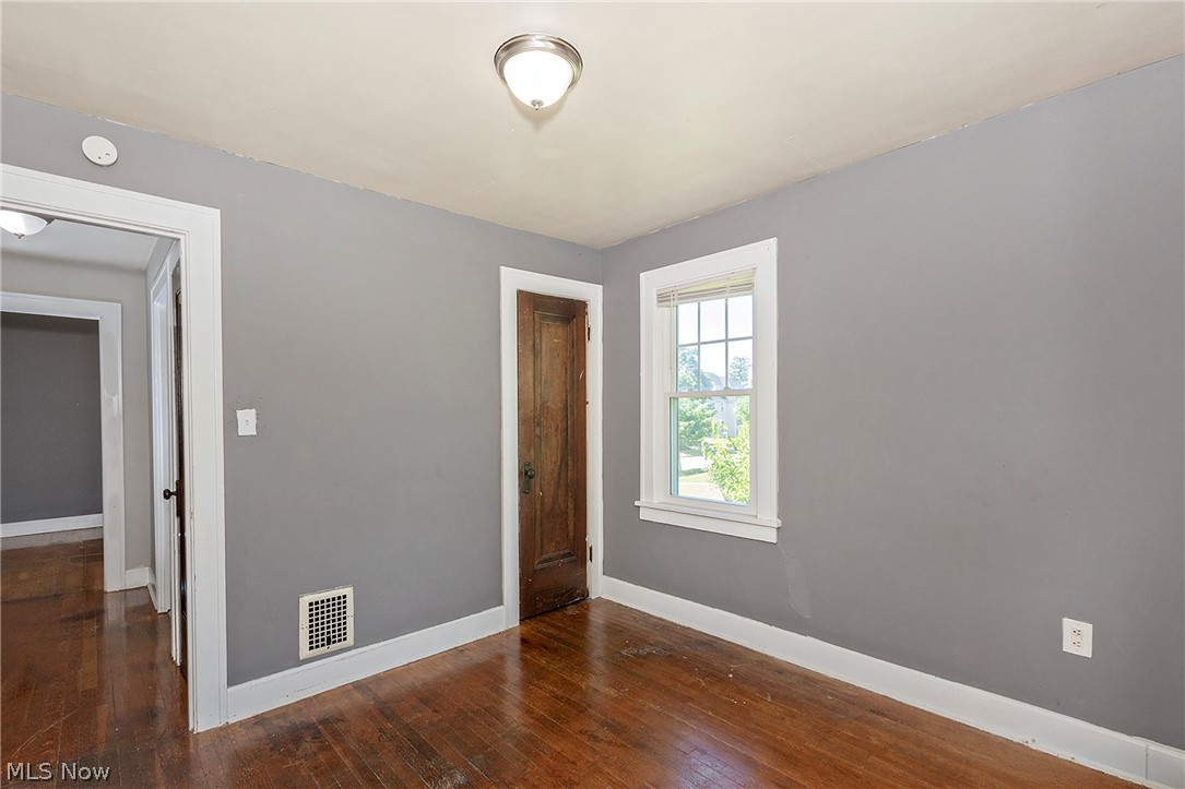 3571 Strathavon Road Shaker Heights OH 44120