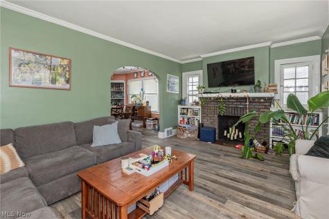 3571 Strathavon Road Shaker Heights OH 44120