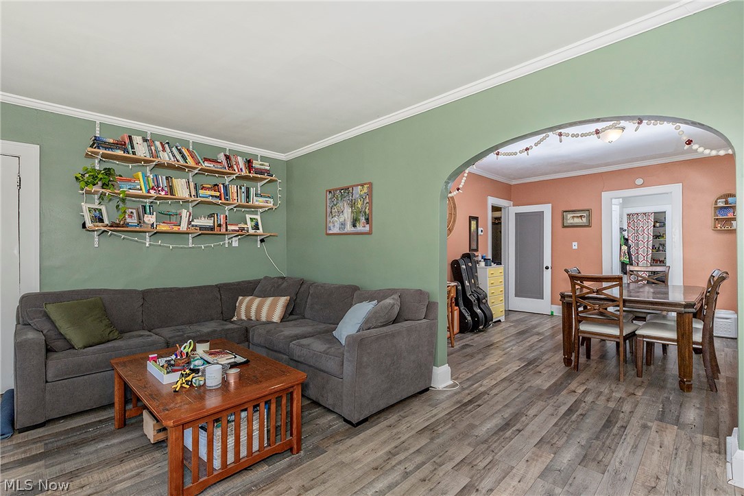 3571 Strathavon Road Shaker Heights OH 44120