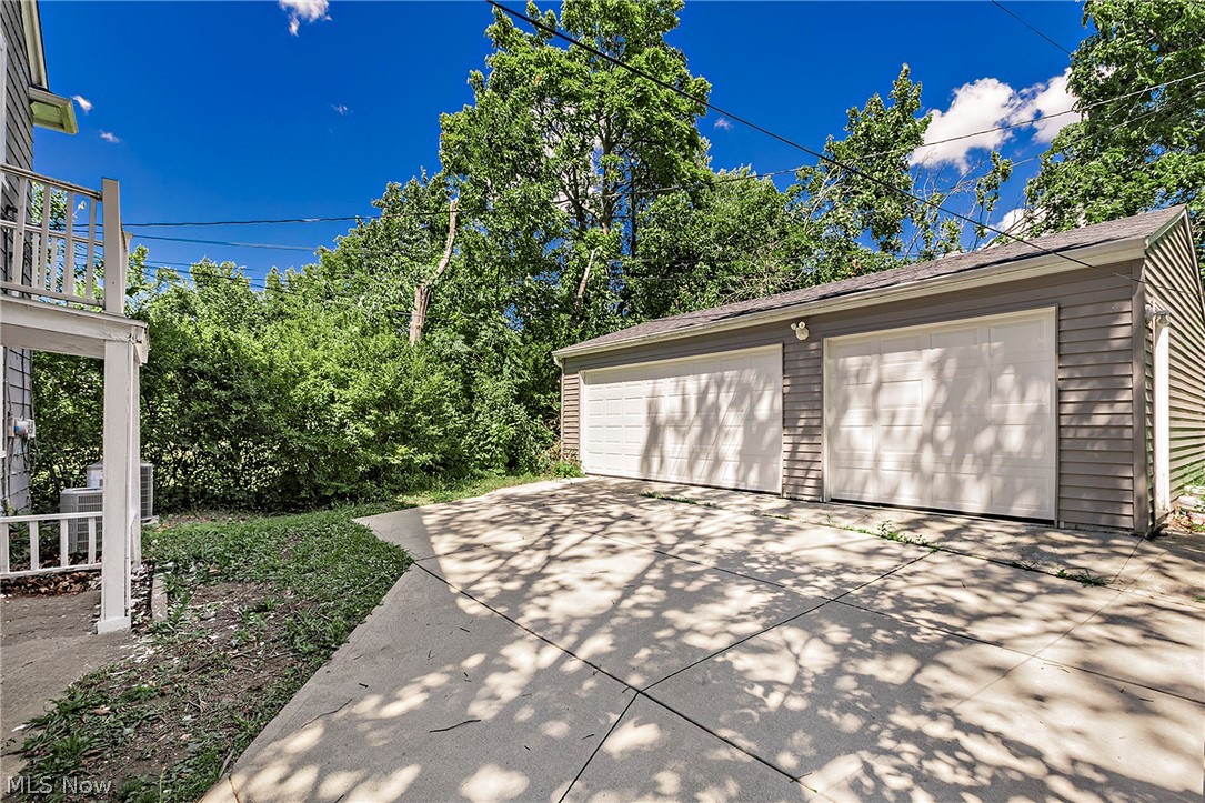 3571 Strathavon Road Shaker Heights OH 44120