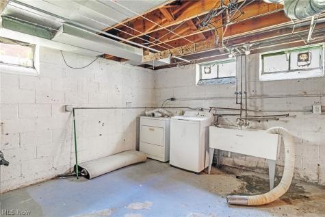 414 E 222nd Street Euclid OH 44123