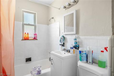 414 E 222nd Street Euclid OH 44123
