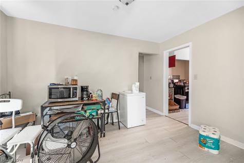 414 E 222nd Street Euclid OH 44123