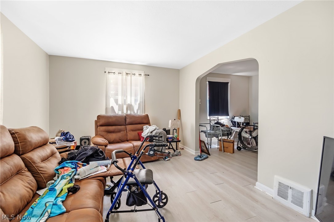 414 E 222nd Street Euclid OH 44123