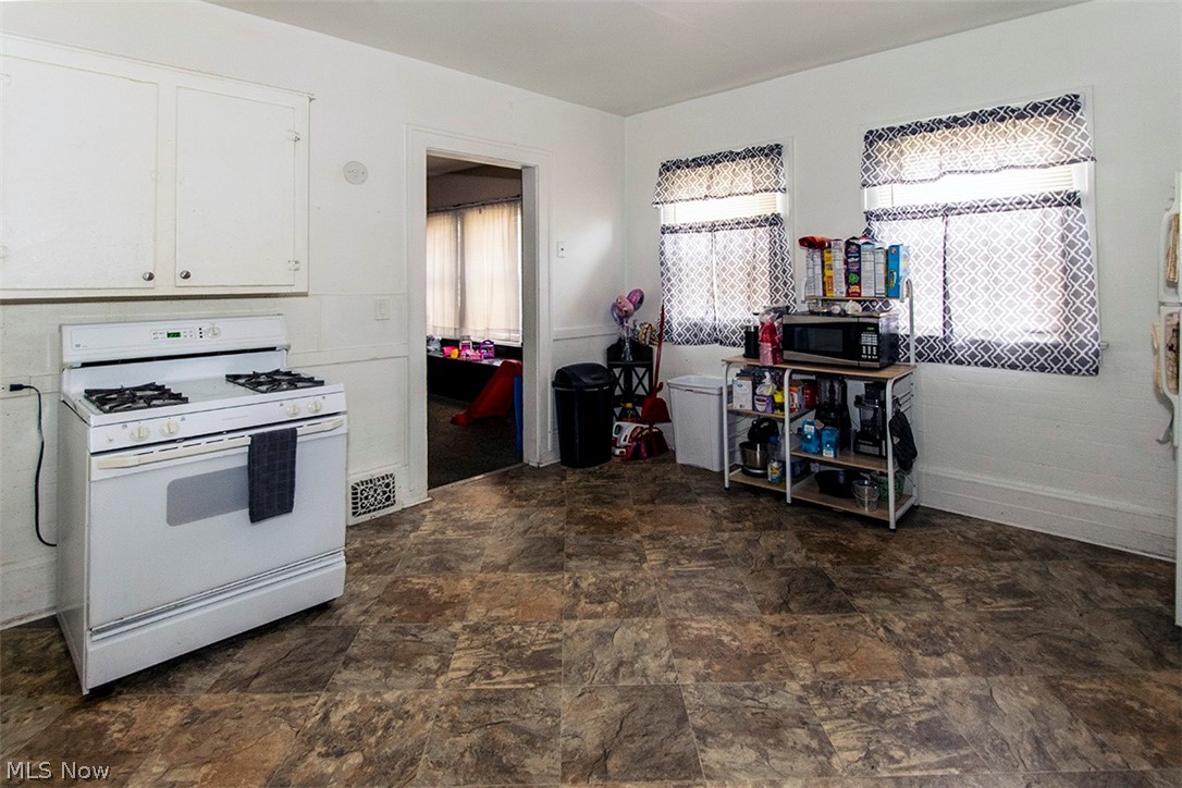 4205 Trowbridge Avenue Cleveland OH 44109
