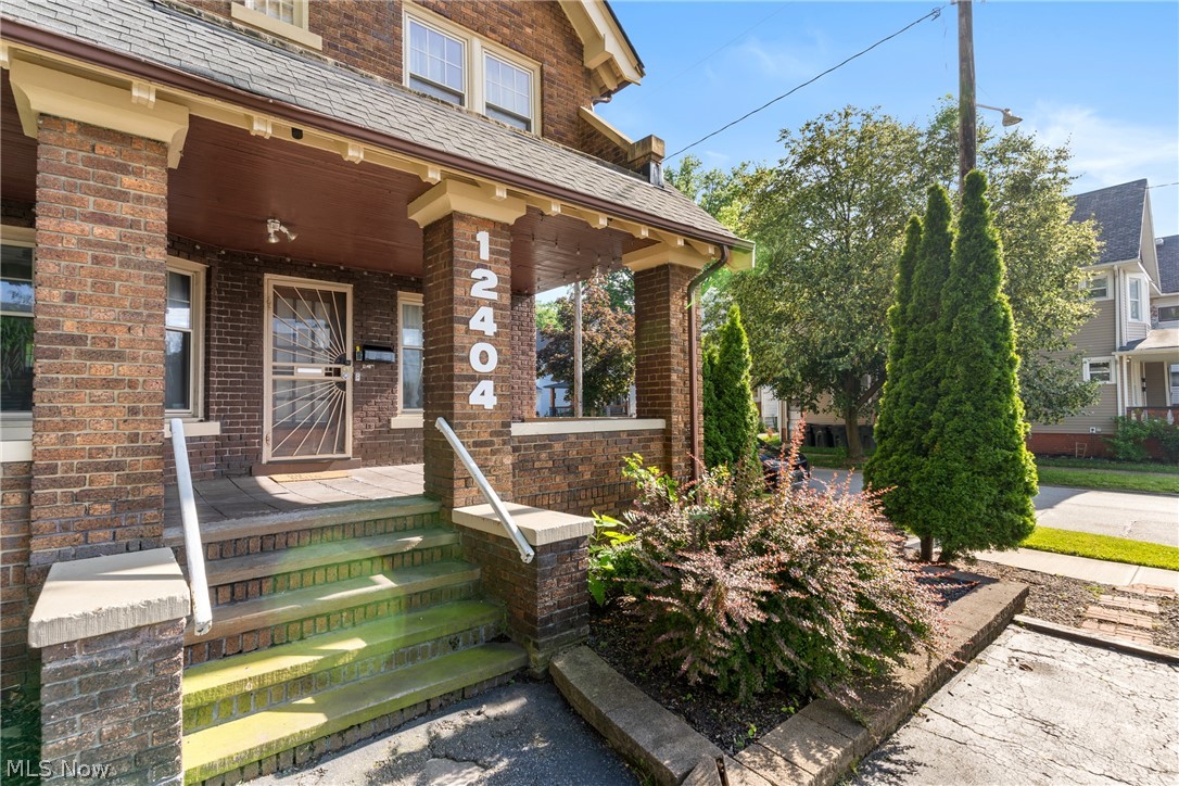 12404 Larchmere Boulevard Cleveland OH 44120