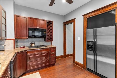 12404 Larchmere Boulevard Cleveland OH 44120