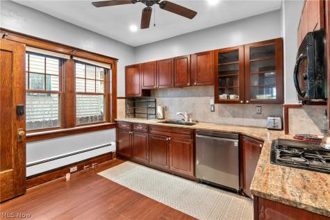 12404 Larchmere Boulevard Cleveland OH 44120