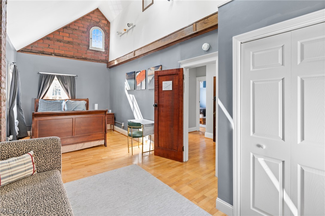 12404 Larchmere Boulevard Cleveland OH 44120