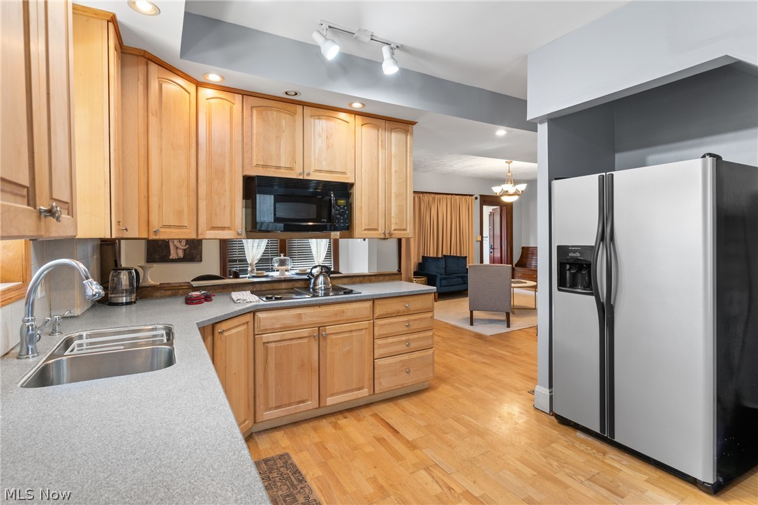 12404 Larchmere Boulevard Cleveland OH 44120