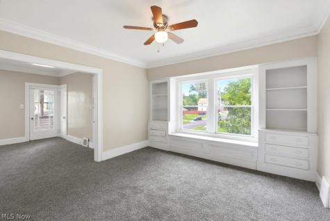 882 E 131st Street Cleveland OH 44108